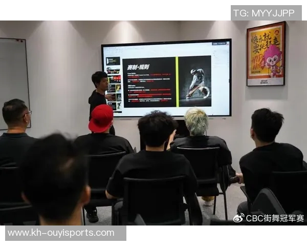 深圳街舞队进攻打法解析运动专业视角下的战术与技巧探讨